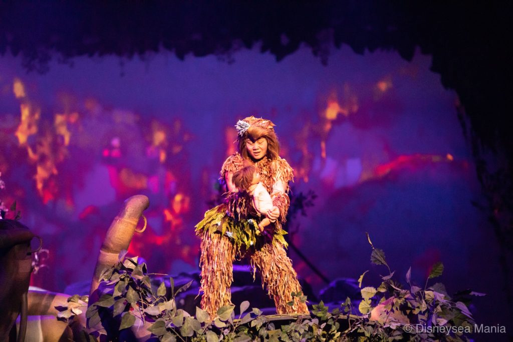 上海ディズニーのショー「ターザン：コール・オブ・ザ・ジャングル」の画像
