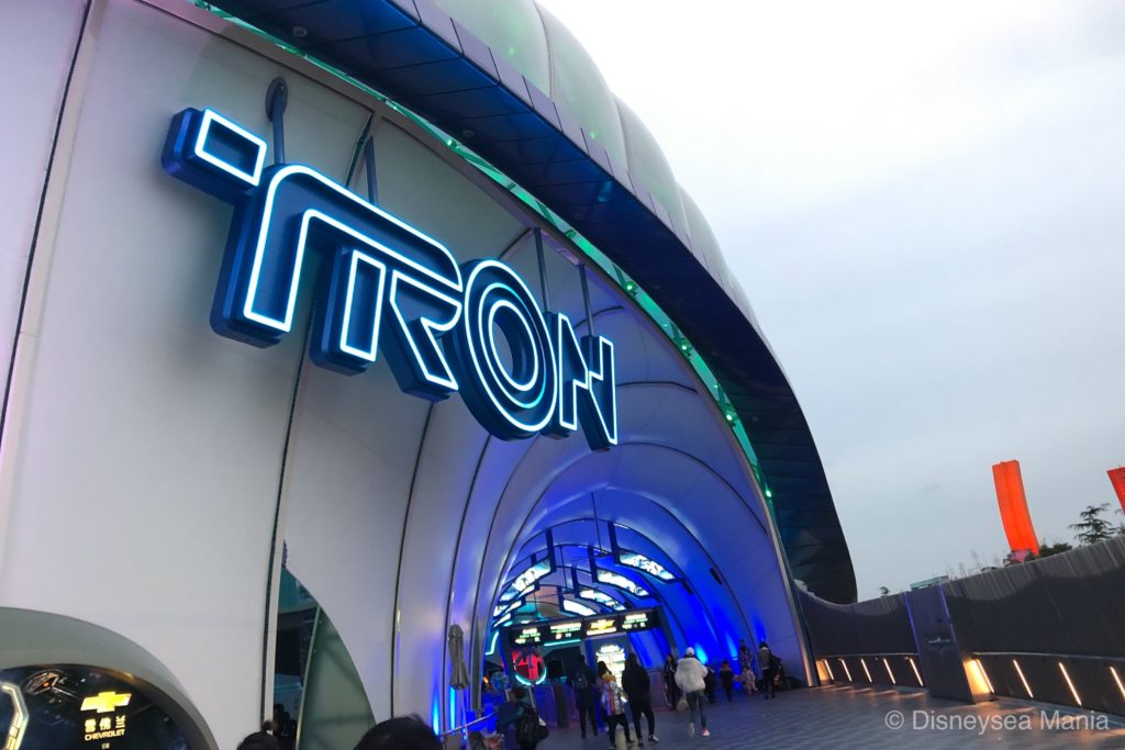 上海ディズニーランドのアトラクション「トロン・ライトサイクル・パワー・ラン」の画像