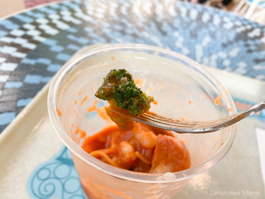 プラザパビリオンのエビとサラダの冷やし麺（トマトソース）の画像